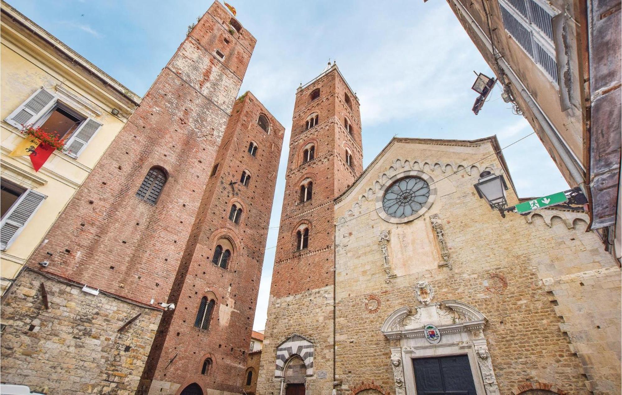 Amazing Apartment In Albenga With Wifi Exterior foto